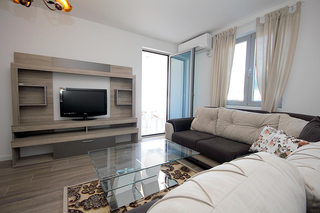 Apartment Melina Dobra Voda Extérieur photo
